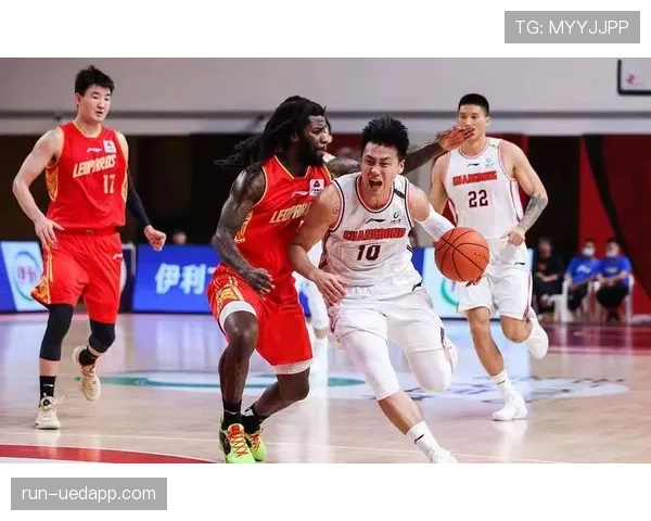 尤文图斯的豪门身份危机:战术转型与下滑背后的深刻问题 尤文图斯的豪门身份危机:战术转型与下滑背后的深刻问题